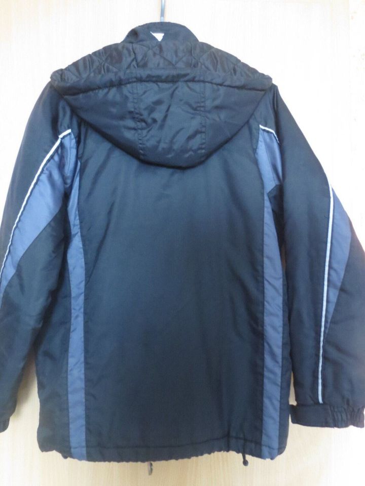 JAKO Jacke Winterjacke Gr. 152 schwarz Jungen Jacke Kapuzenjacke in Altenburg