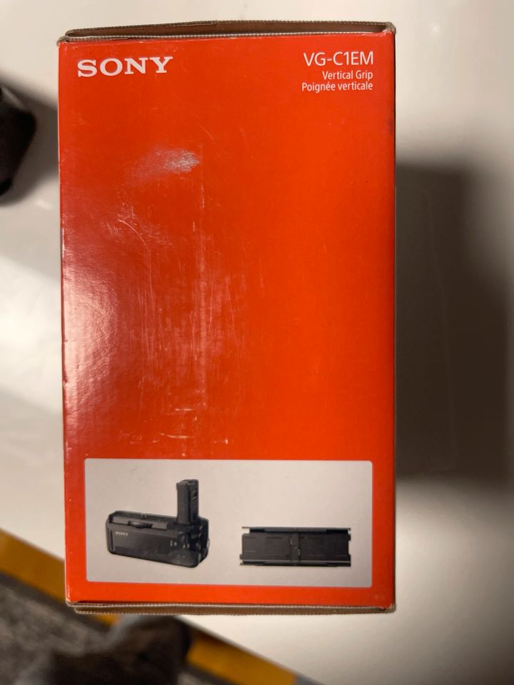 Sony Batteriegriff vertikal Grip A7, 7s, 7r in Bad Wildungen