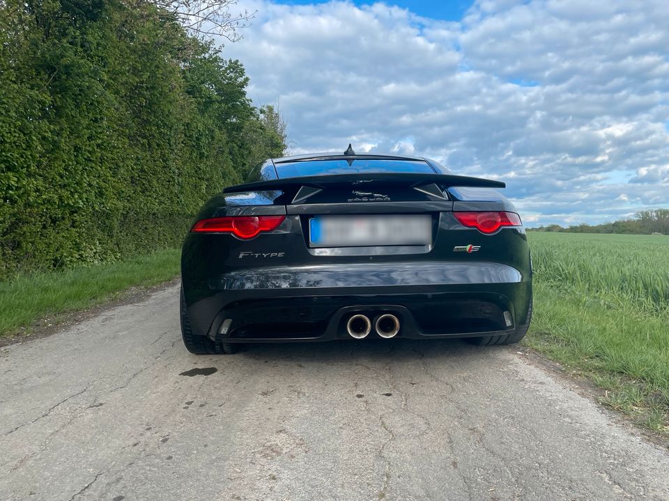 Jaguar F-Type Coupe SRT in Ahlen