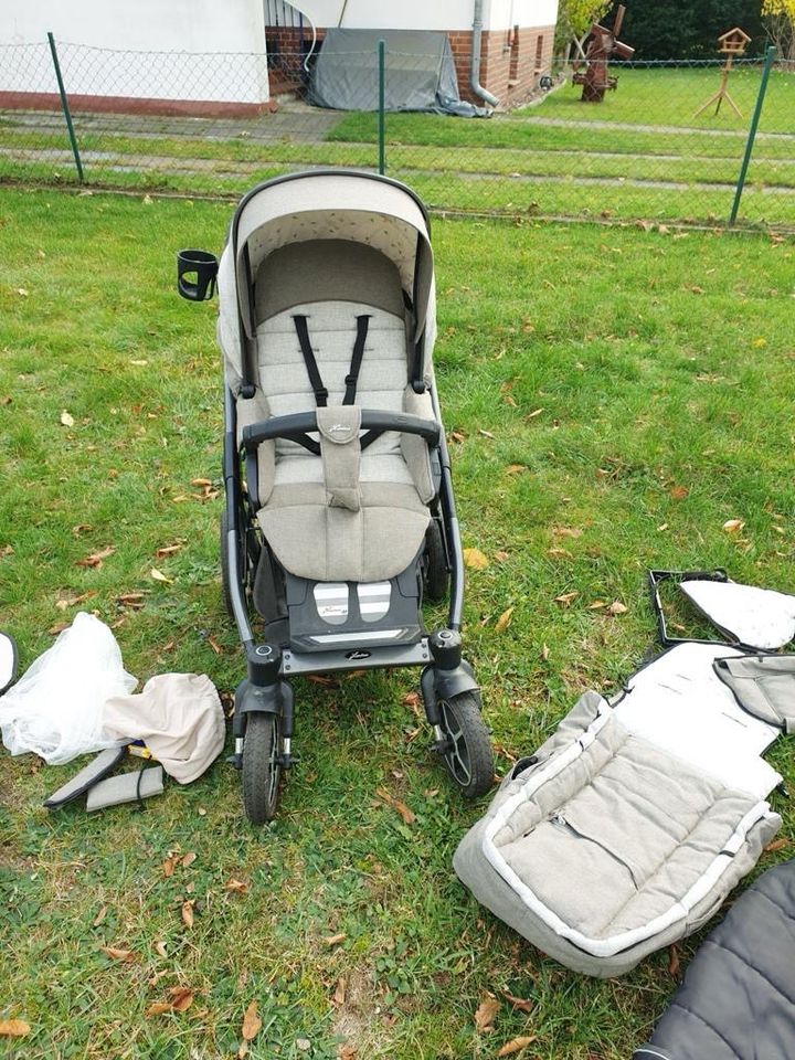 Hartan Racer GTS 2020 Kinderwagen savannah mit Softtragetasche in Wietze