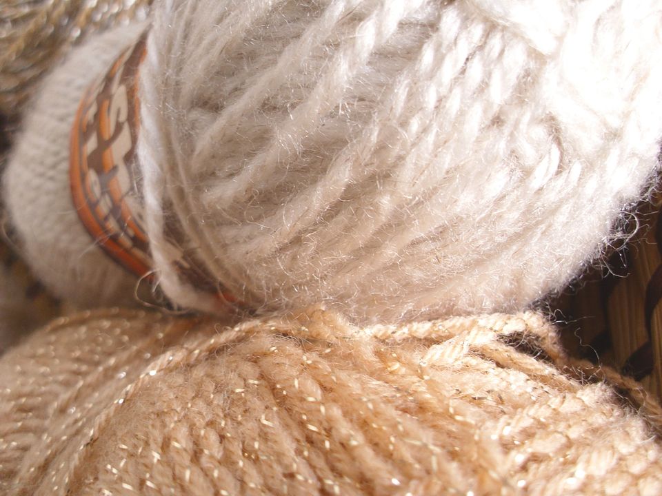 Wolle Mix in Beigetönen, 590g in Hambühren