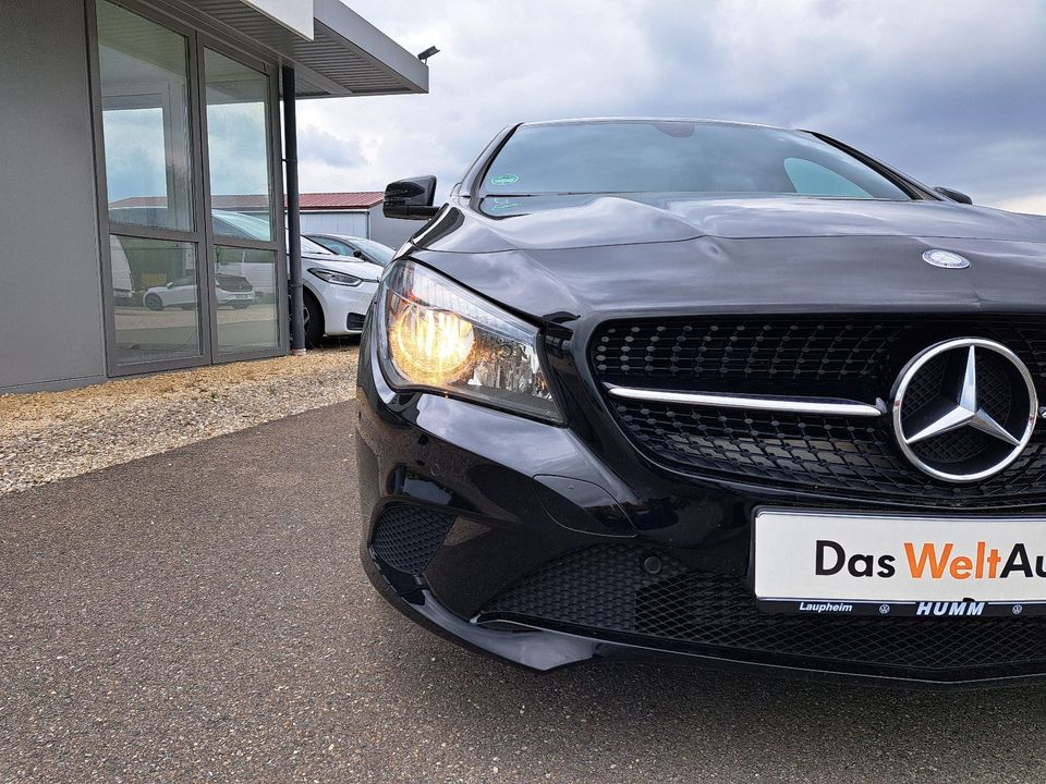 Mercedes-Benz CLA 180 Shooting Brake Urban in Laupheim