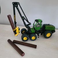 Siku 4059 John Deere 1470E Harvester 1/32 mit Holzstämme Schleswig-Holstein - Bad Bramstedt Vorschau