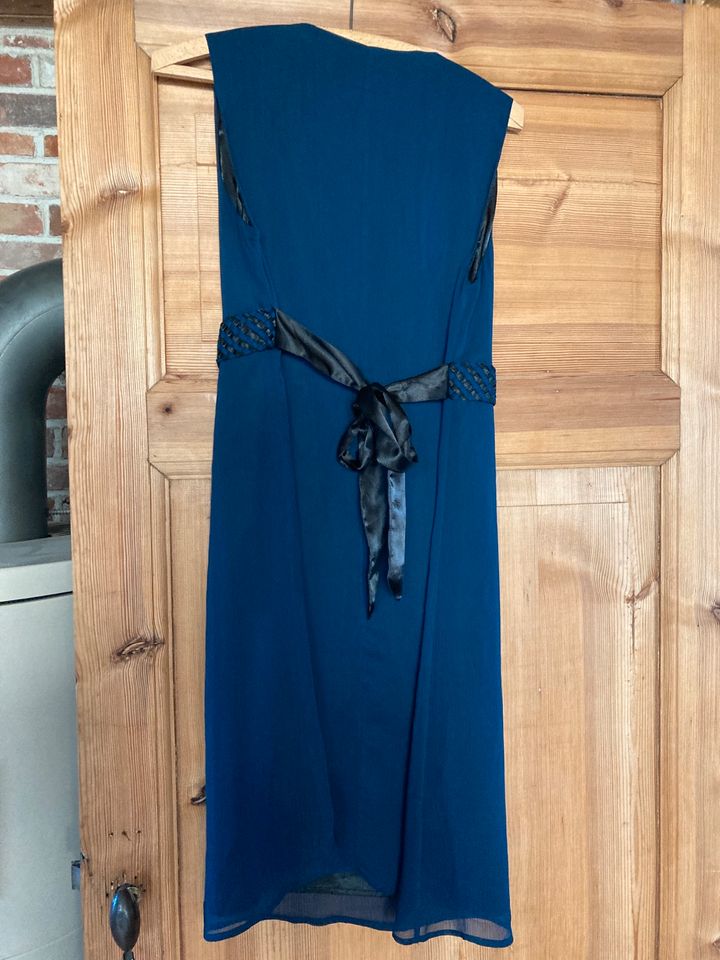 Elegantes Kleid Umstandsmode 38-40 in Rostock