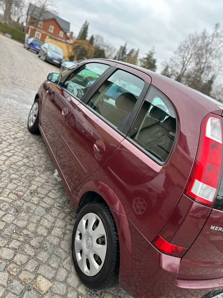 Opel Meriva 1,6 Tüv / Inspektion in Freiberg