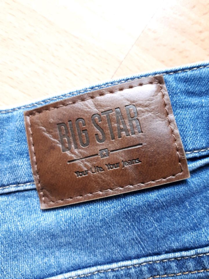 Moderne Big Star Damen Jeans Hose Größe W27-L30 in Neuss