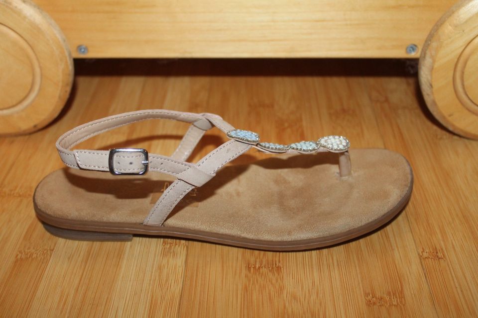 Rieker ღ Zehentrenner ღ Gr. 37 ღ Sandalen ღ Glitzer ღ nude in Schmelz