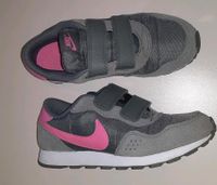 Nike Turnschuhe Gr. 34 TOP Zustand, neuwertig! Hessen - Bad Wildungen Vorschau