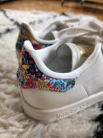 Adidas Stan Smith 38 2/3 Blumen weiß Essen - Rüttenscheid Vorschau