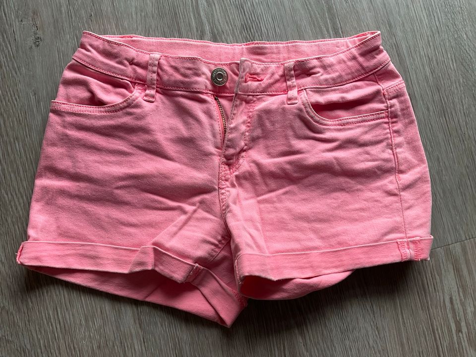 Shorts Jeans C&A 152 Pink in München