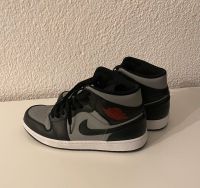 Nike Air Jordan,Herren Gr. 43, schwarz grau rot, neuwertig Hessen - Limburg Vorschau