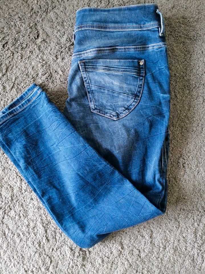 Reserv. f. Sarah❤️Tom Tailor Jeans Alexa Slim GR. 40 Weite 31 in Mölln