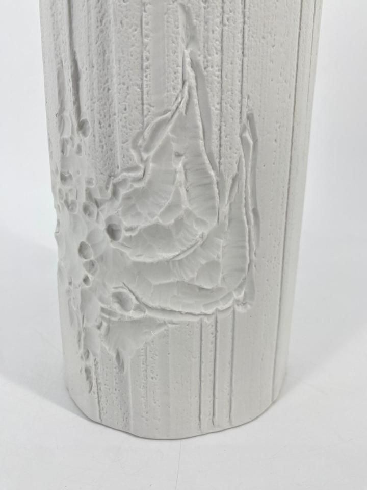 * VASE BISKUITPORZELLAN OP ART HEINRICH FUCHS HUTSCHENREUTHER in Berlin