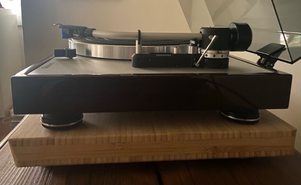 Thorens TD 403 DD Walnut Plattenspieler OVP in Beckingen