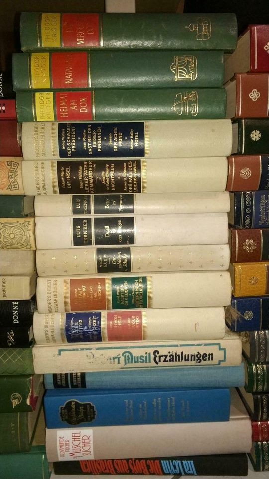 Bücher abzugeben Romane, alte neue Bände haushaltsauflösung in Bielefeld