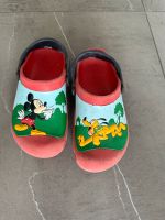 Crocs Badeschuhe Hausschuhe Mikey Mouse 29-31 Nordrhein-Westfalen - Rösrath Vorschau