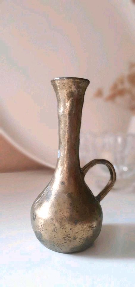 Bronze Vase Gilde  / "die schlanke" / vintage deko in Loffenau