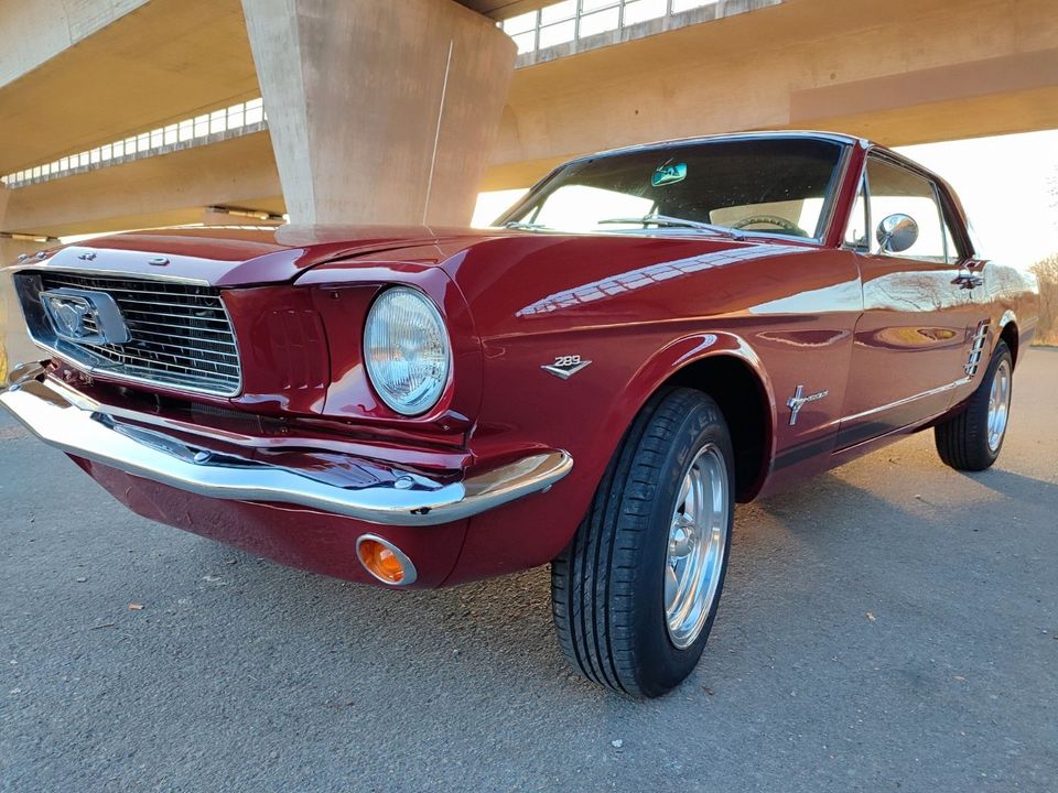 Ford Mustang Coupe 289 4,7 V8 Automatik Neuaufbau in Brühl