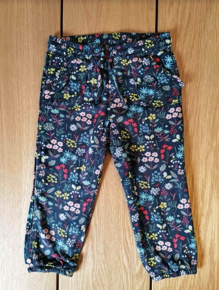 H&M Stoffhose Gr. 92 neu in Kirchen (Sieg)