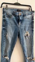 River Island Jeans Hose Gr. 12 blau destroyed Skinny wie neu! Bayern - Schwarzenbruck Vorschau