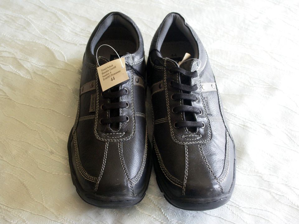 schwarze Herrenschuhe, Gr. 44 von Trend-Schuh in Gotha