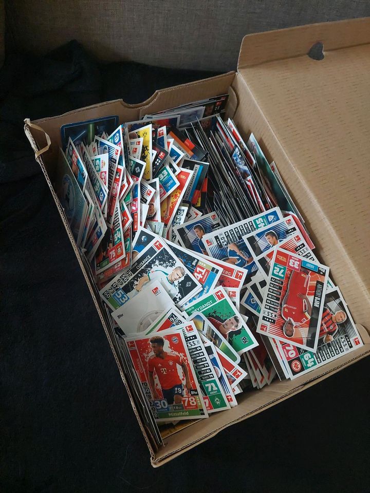 Match Attax Sammelkarten Bunte Box ca. 400 Stück in Kamenz