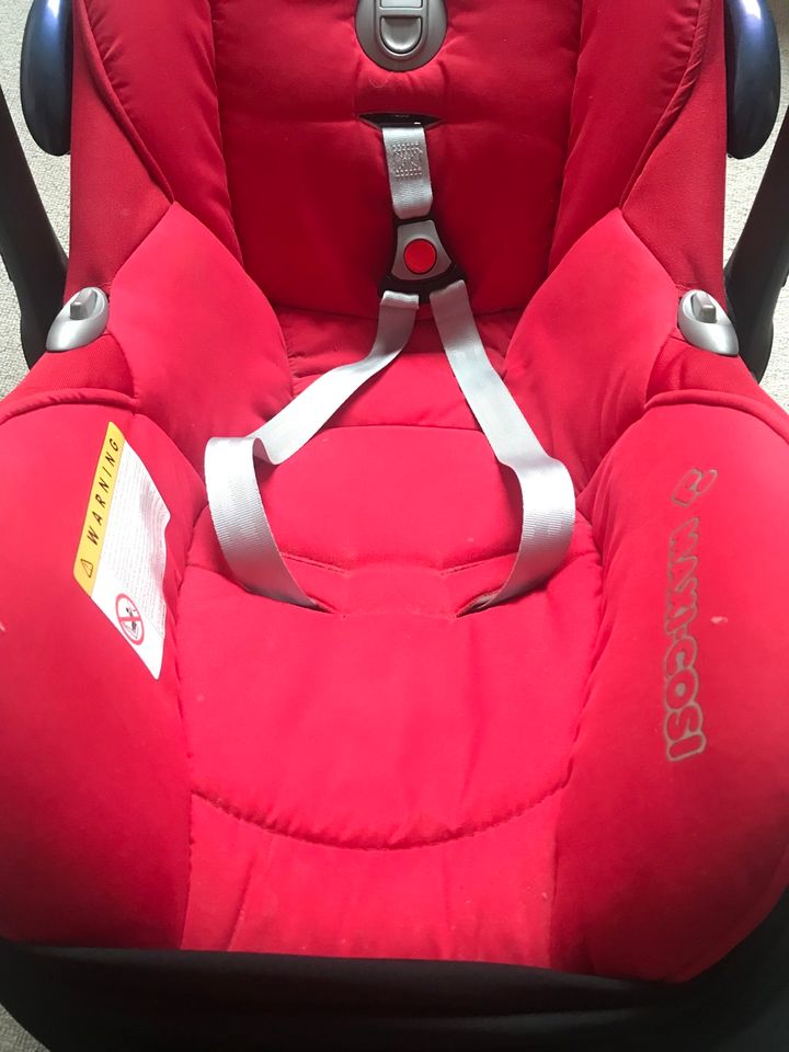 Maxi Cosi Cabriofix Babyschale Kindersitz Autositz in Konstanz