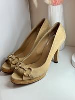 Gucci horsebit peeptoe pumps heels 39,5 beige Leder Wandsbek - Gartenstadt Vorschau