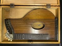 Alte Zither Musikinstrument mit Koffer Düsseldorf - Pempelfort Vorschau