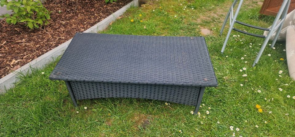 Rattan Gartentisch Loungetisch in Bad Bocklet