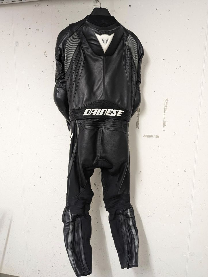 Dainese Lederkombi Avro D1 2 Teiler schwarz / weiß / grau 98 in Aachen