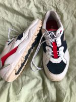 Verkaufe fast nagelneue Fila Turnschuhe Gr. 43 weiß/blau/rot Baden-Württemberg - Remseck am Neckar Vorschau