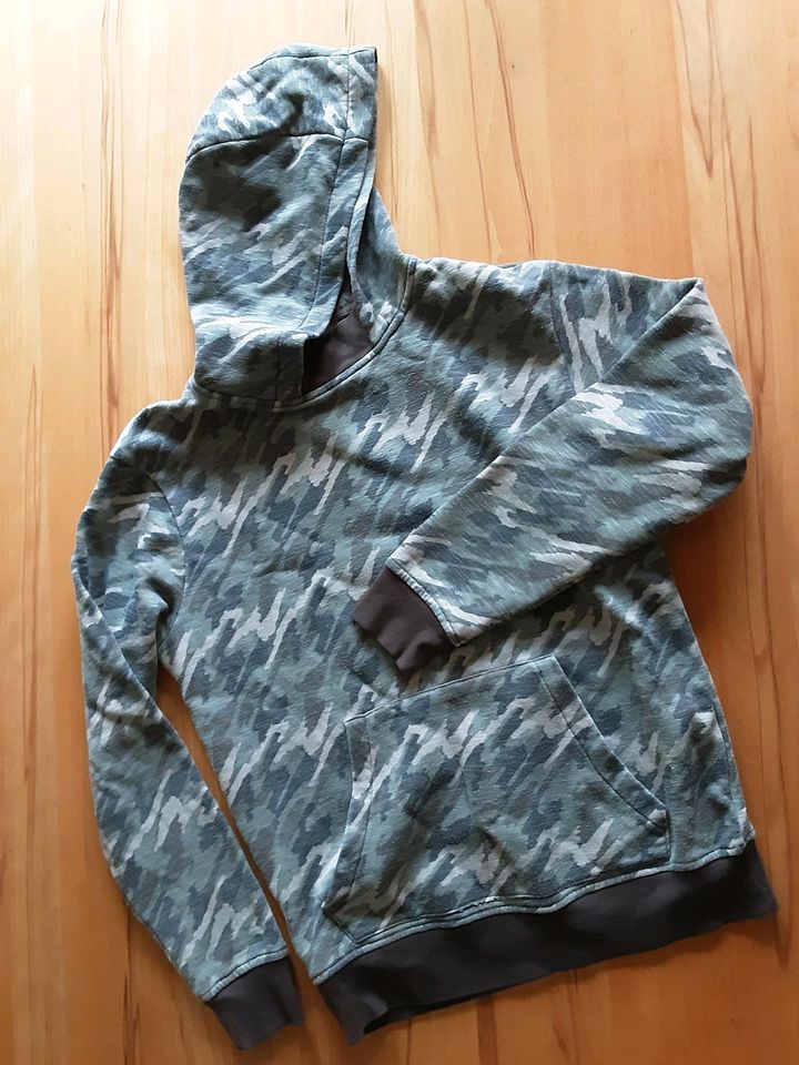 Camouflage Hoodie Größe 170 in Lichtenfels