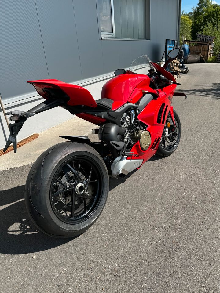 Ducati Panigale V4 NEU / SOFORT ERHÄLTLICH in Heidenheim an der Brenz