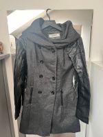 Mantel mit Ärmeln aus Leder Nordrhein-Westfalen - Hille Vorschau
