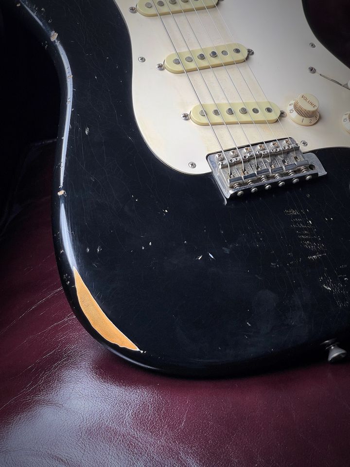 2012 Fender Custom Shop 56 Strat Relic Black in Kiefersfelden