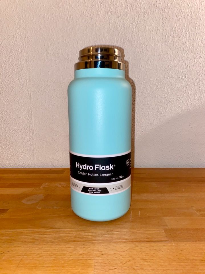 HYDRO FLASK - Isolierte Trinkflasche 946ml (no cap!) in Ludwigsburg