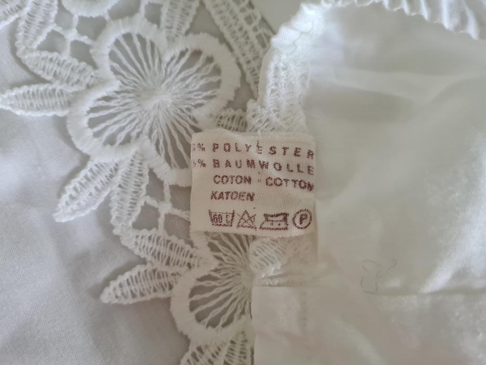 Badego Dirndlbluse Gr. 40 vintage Retro wollweiß mit Spitze in Brannenburg