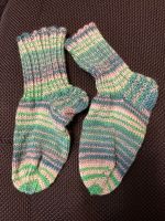 Wollsocken grün und grau, selbst gestrickt, ca. Gr. 28 ungetragen Schleswig-Holstein - Dägeling Vorschau