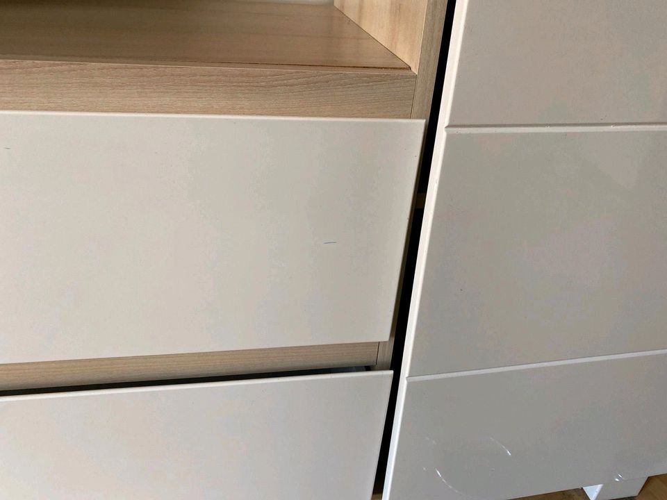 Kleiderschrank/Kommode/Bett in Alsdorf