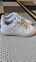 2 Paar Adidas und Puma sneaker weiß Nordrhein-Westfalen - Jülich Vorschau