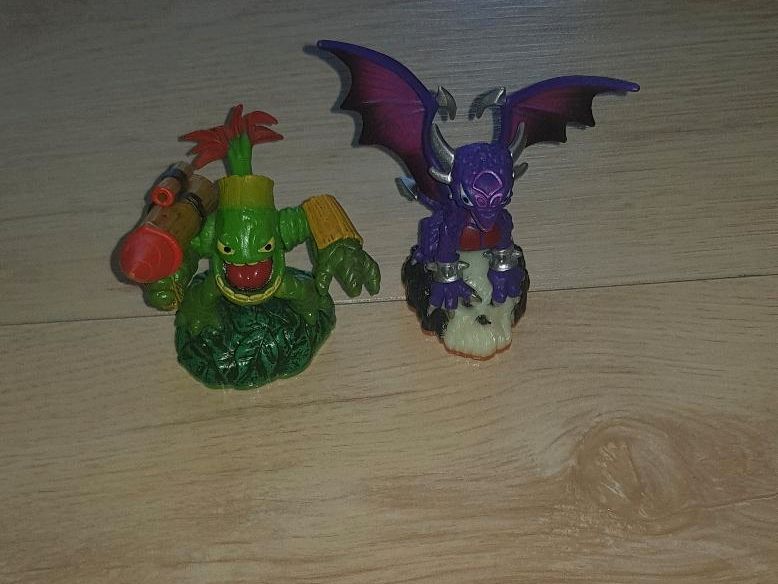 Skylander Gigants mit Figuren (Für Playstation) in Stadtbergen