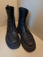 Ami Paris - Boots Stiefel Schwarz Gr. 43 Altern. Dr Martens Berlin - Treptow Vorschau