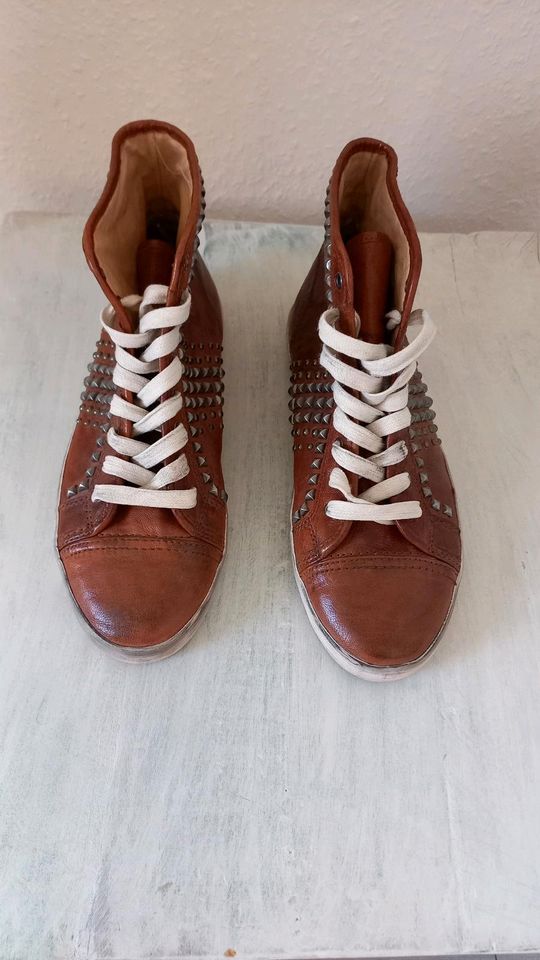 Frye Schuhe Sneaker Leder braun Vintage Style in Frankfurt am Main