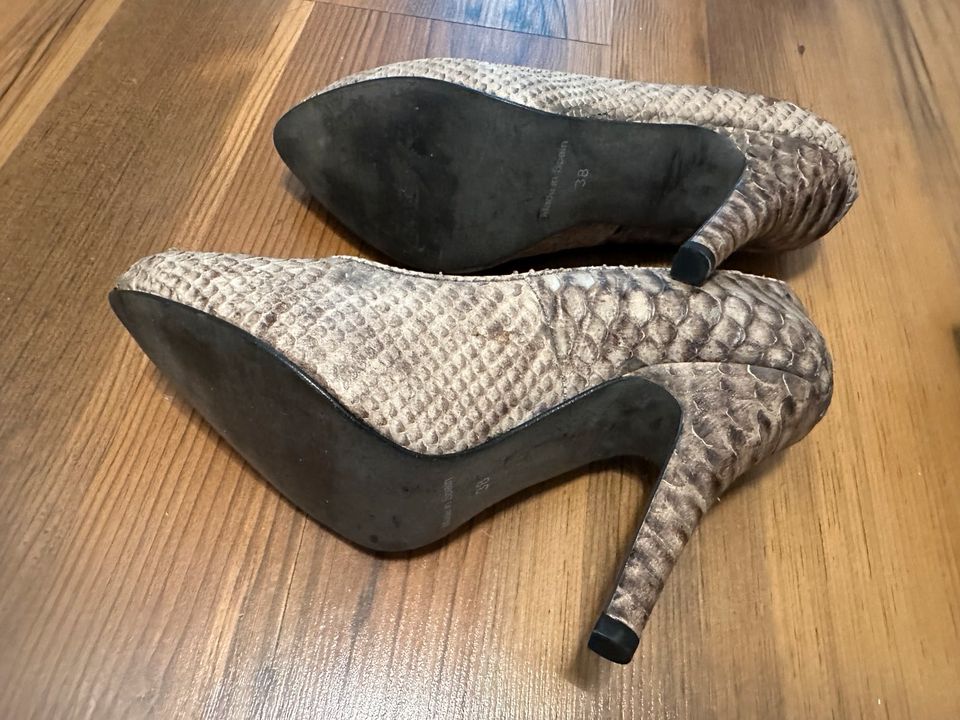 SchuhPaket mit 3 Paar Pumps Gr. 37/38 Tamaris Giulia etc. wie neu in Solingen