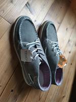 Turnschuhe Sneaker Velourleder Venice Gr. 41 NEU! Sachsen - Tharandt Vorschau