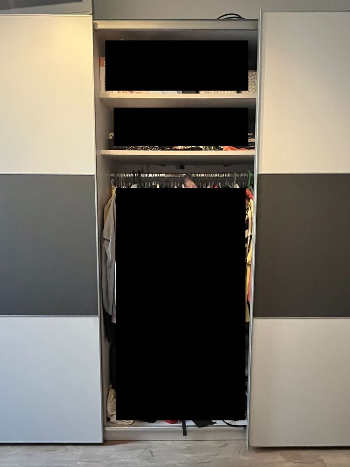 Schwebetürenschrank Kleiderschrank 300 x 220 cm grau weiß in Koblenz