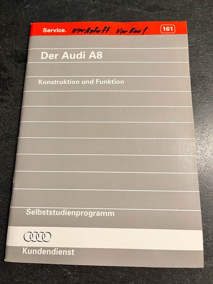 Audi Selbststudienprogramm Nr.161 Der Audi A8 1995 in Uffenheim