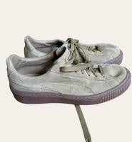 Puma Plateau Sommerschuhe Halbschuhe Senfgelb Gold Schnürschuhe Kr. München - Haar Vorschau