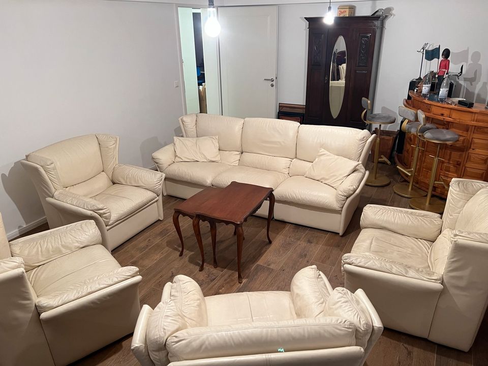 Hochwertige große Couch Garnitur in Leder Creme! in Dinslaken